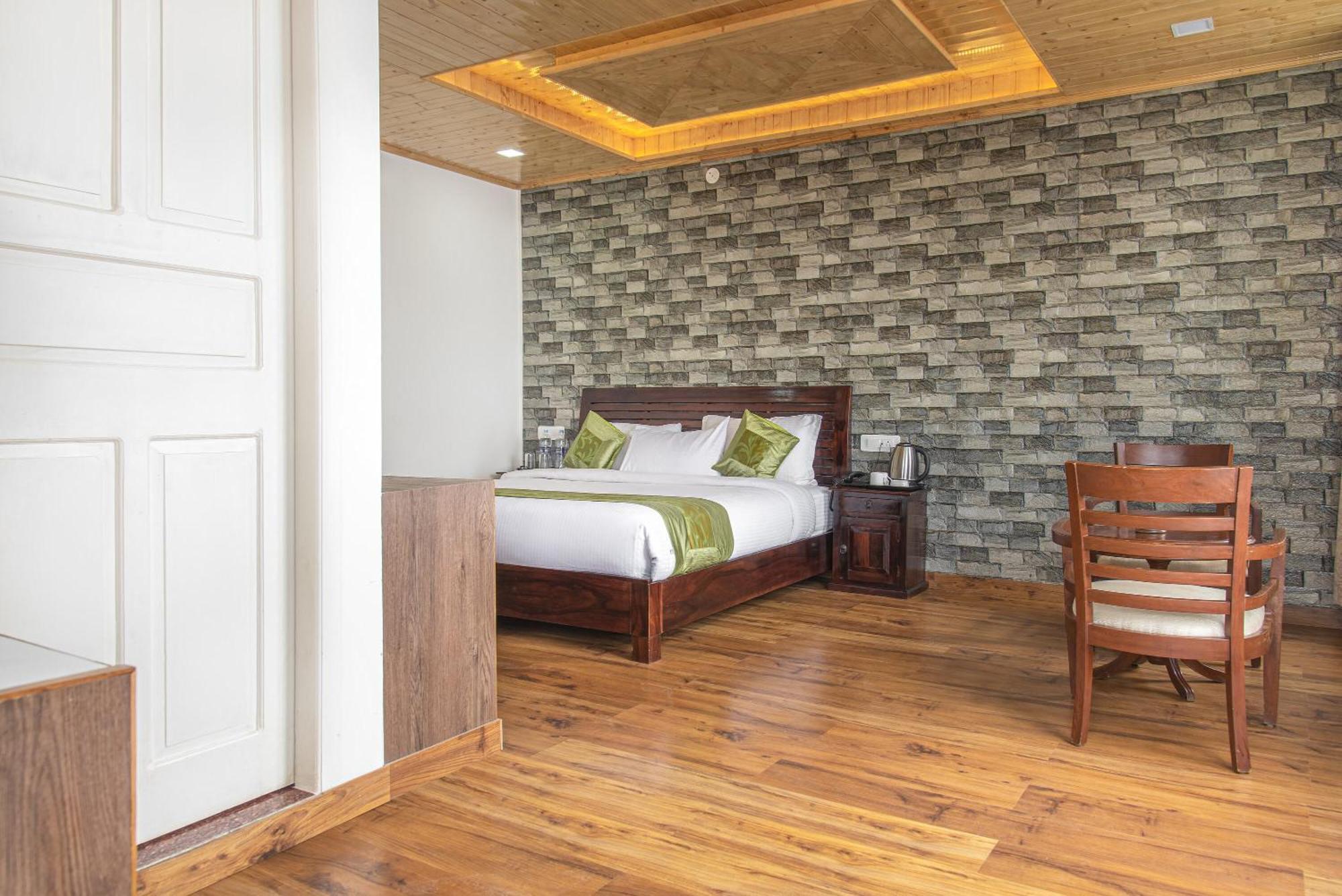 Echor - The Koti Village Resort Куфрі Екстер'єр фото
